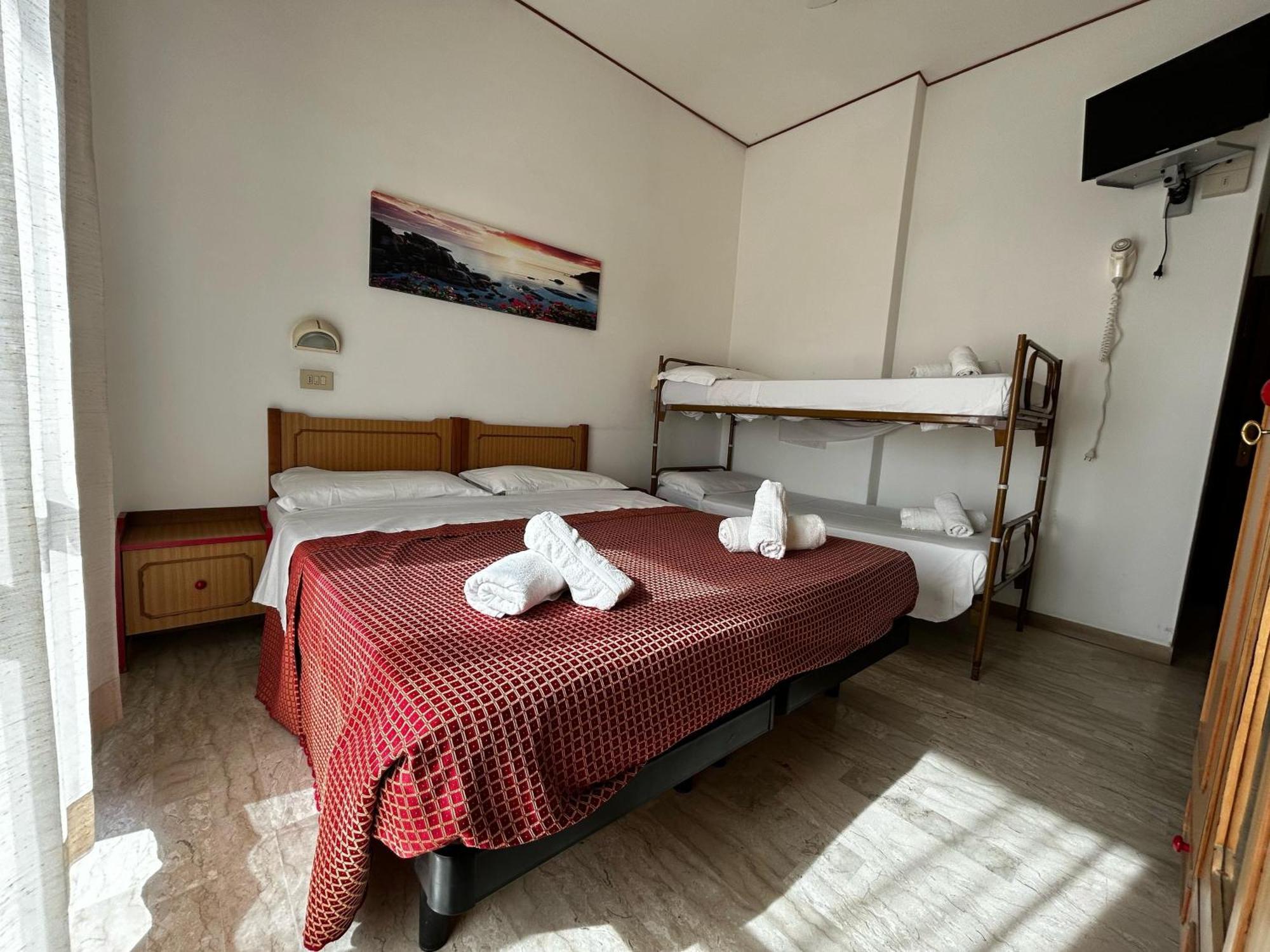 Hotel Anny à Rimini Extérieur photo