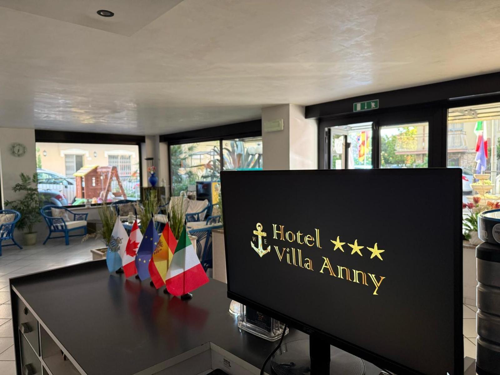Hotel Anny à Rimini Extérieur photo